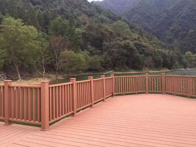 护栏20
